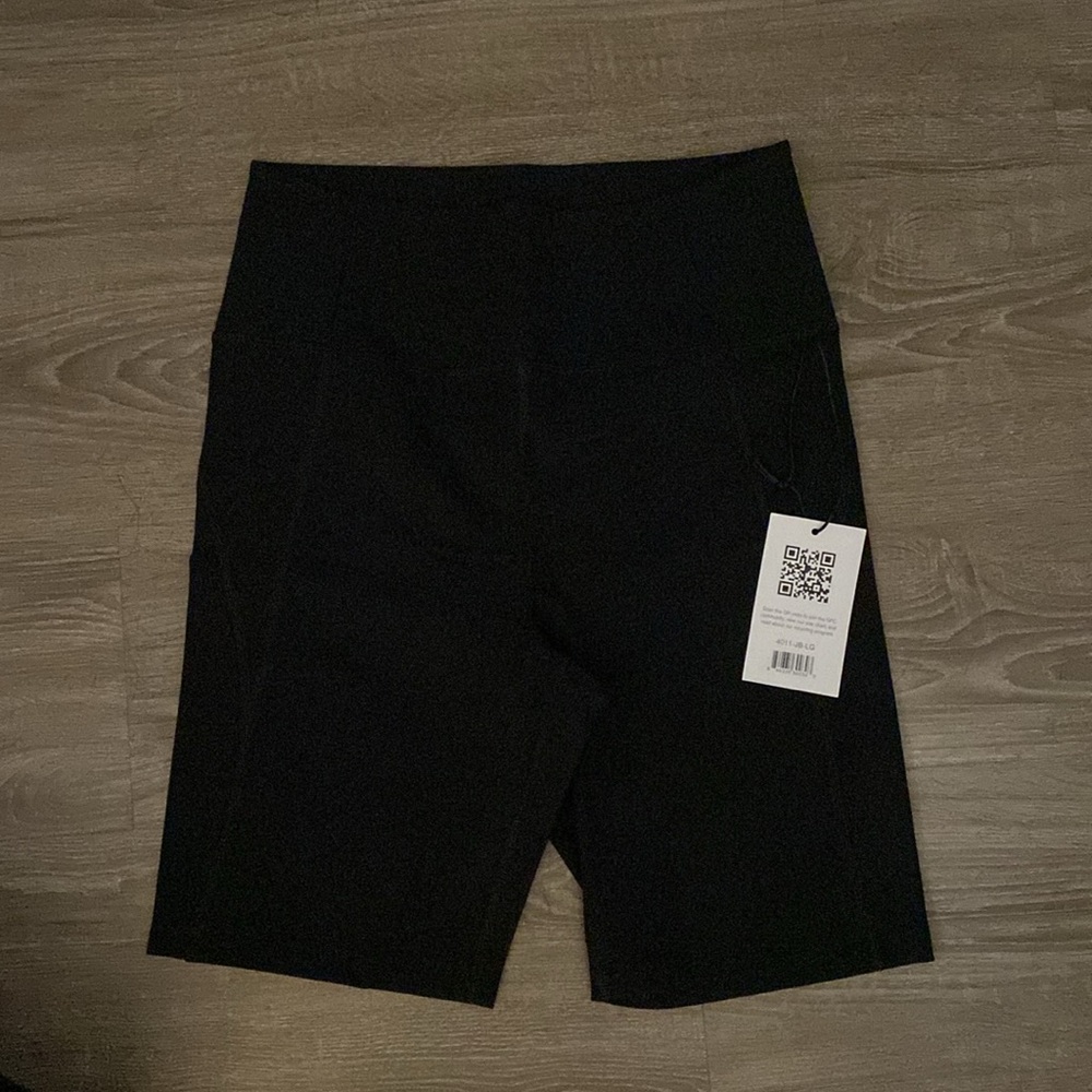 Girlfriend Collective Black Bike Shorts - Picture 7 of 7